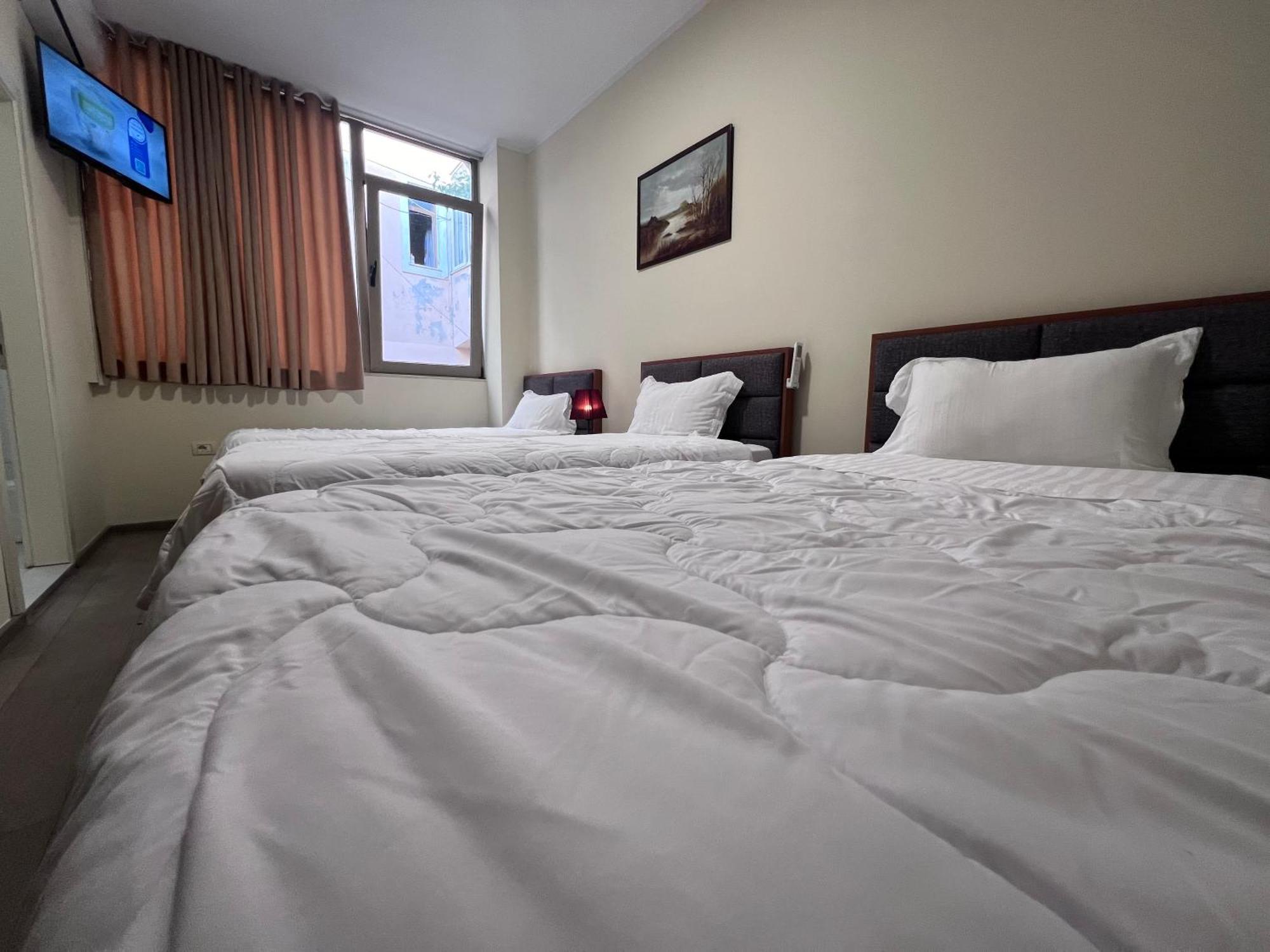 Bobi Hotel Shkoder Exterior photo